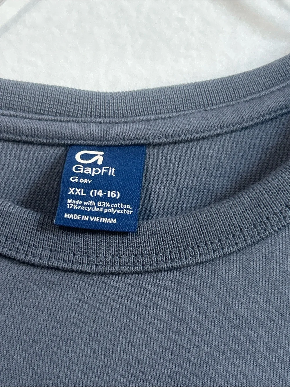 GapFit Boys Gray Tech Fleece Pocket Crewneck Sz XXL